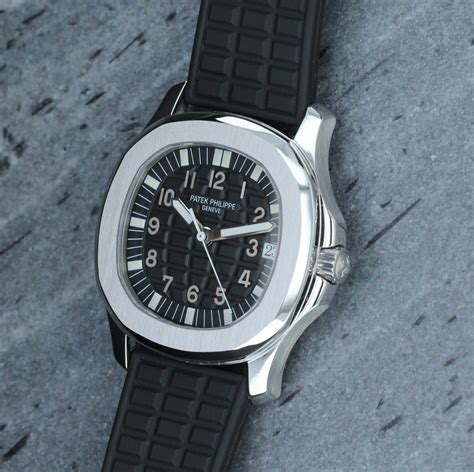 patek 5060|patek philippe aquanaut strap price.